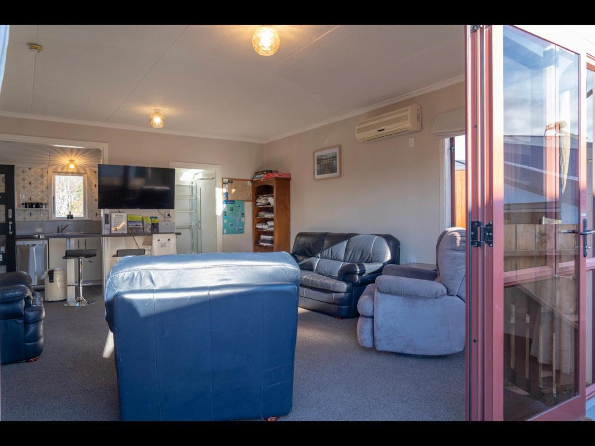 Te Anau Holiday Home - Free Wifi - Free Bikes & Kayaks - Short Walk To Lake & Town - Top Views Exteriér fotografie